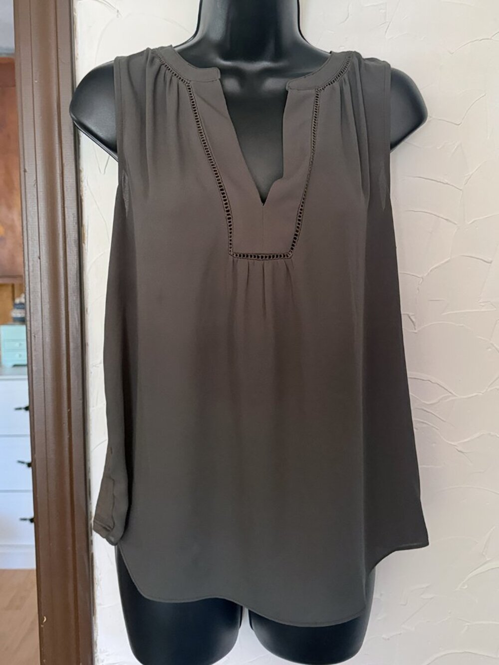 Loft Women's Mixed Media Green Sleeveless Blouse - Size Small